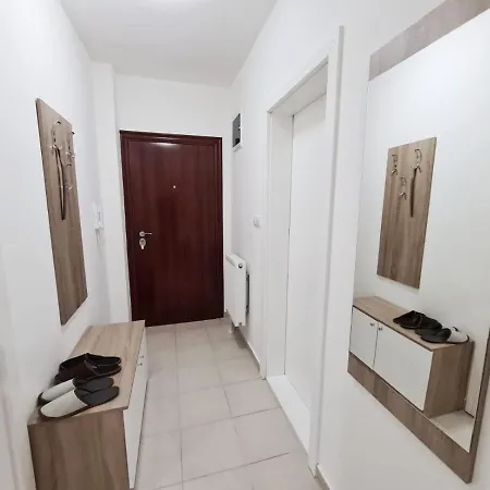 Апартаменты Apartman City *